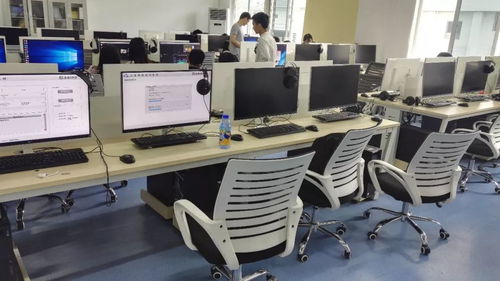 重慶第二師范學院三茗機房管理系統至尊版部署現場實景與重慶軟件開發創新實踐